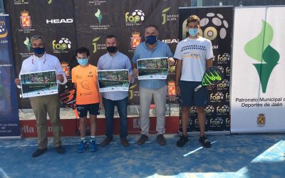 El concejal de Deportes, Carlos Alberca, ha asistido esta mañana a la segunda prueba del circuito andaluz de padel