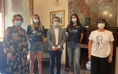 El alcalde se reúne con responsables y atletas del Club Unicaja de Atletismo y deja clara la voluntad municipal de colaborar con la entidad