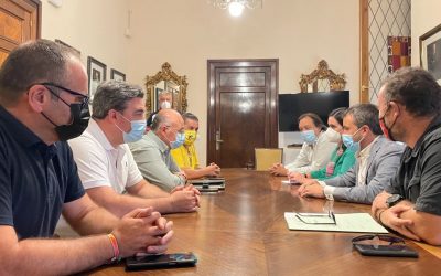 El Ayuntamiento refrenda su compromiso con el Jaén Paraíso Interior FS con el primer acuerdo de patrocinio municipal a través de la marca “Jaén, Jaén Auténtica” estimado en 130.000 euros