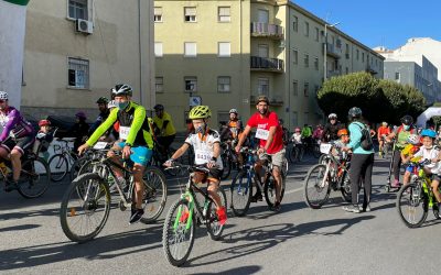 El alcalde de Jaén, Julio Millán, asiste al I Día Bicicleta en Jaén