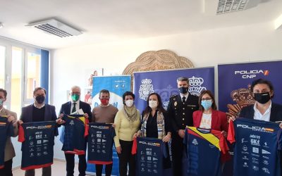 El alcalde, Julio Millán, la primera teniente de alcalde, María Orozco, y el concejal de Deportes, Carlos Alberca, respaldan la la Carrera de la Policía Nacional 2022, a beneficio de la Asociación Síndrome de Down