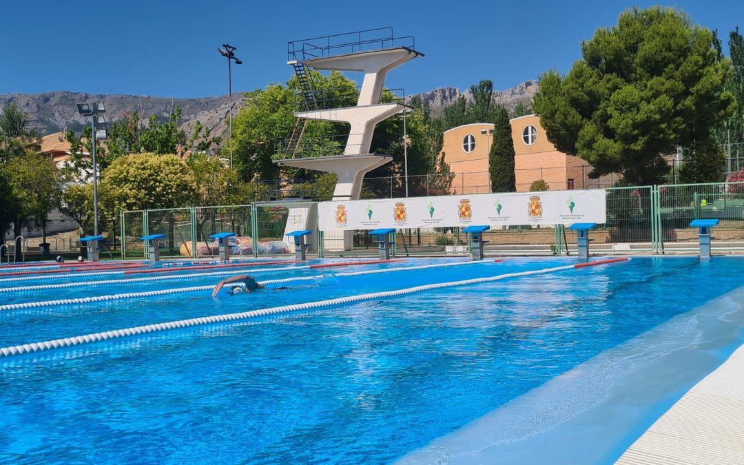 El Ayuntamiento abrirá la piscina de verano de La Salobreja en horario nocturno todos los jueves, viernes y sábados del mes de julio