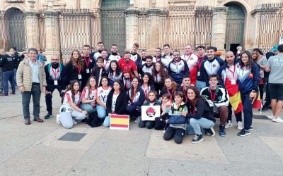 El concejal de Deportes asiste a la presentación oficial del Campeonato de Europa de selecciones y del Mundial de clubes de Kin Ball en la Plaza de Santa María