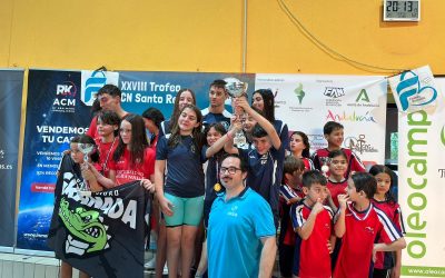 Victoria del CN Jaén en el XXVIII Trofeo del Club Natación Santo Reino celebrado en la piscina climatizada de Las Fuentezuelas