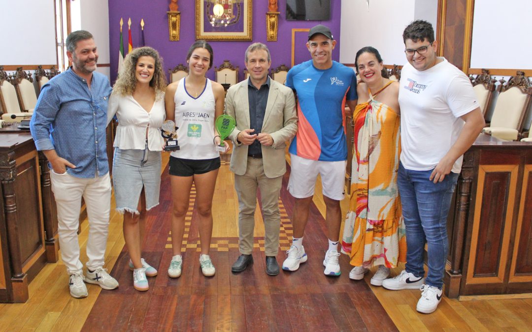 Recepción oficial a la padelista jiennense Susana Martín, reciente campeona de España de la categoría cadete
