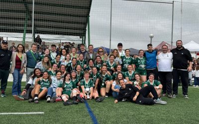 El Ayuntamiento acompaña al Jaén Rugby femenino en la celebración del título en la Primera Territorial