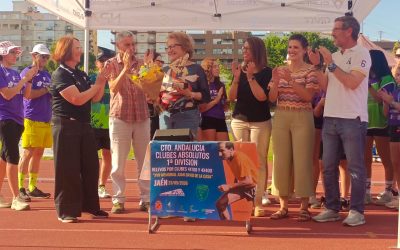 Éxito de participación y de organización en el Campeonato de Andalucía de clubes de Primera División XVII Memorial Juan David de la Casa, que incluyó la entrega a Carmen Espín del habitual premio con el nombre del homenajeado