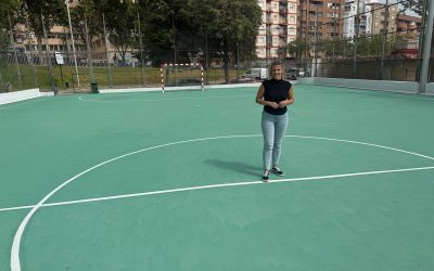 El Ayuntamiento interviene en la adecuación y mejora de la pista exterior de fútbol sala y de los pabellones 5 y 6 de las instalaciones deportivas municipales de La Salobreja